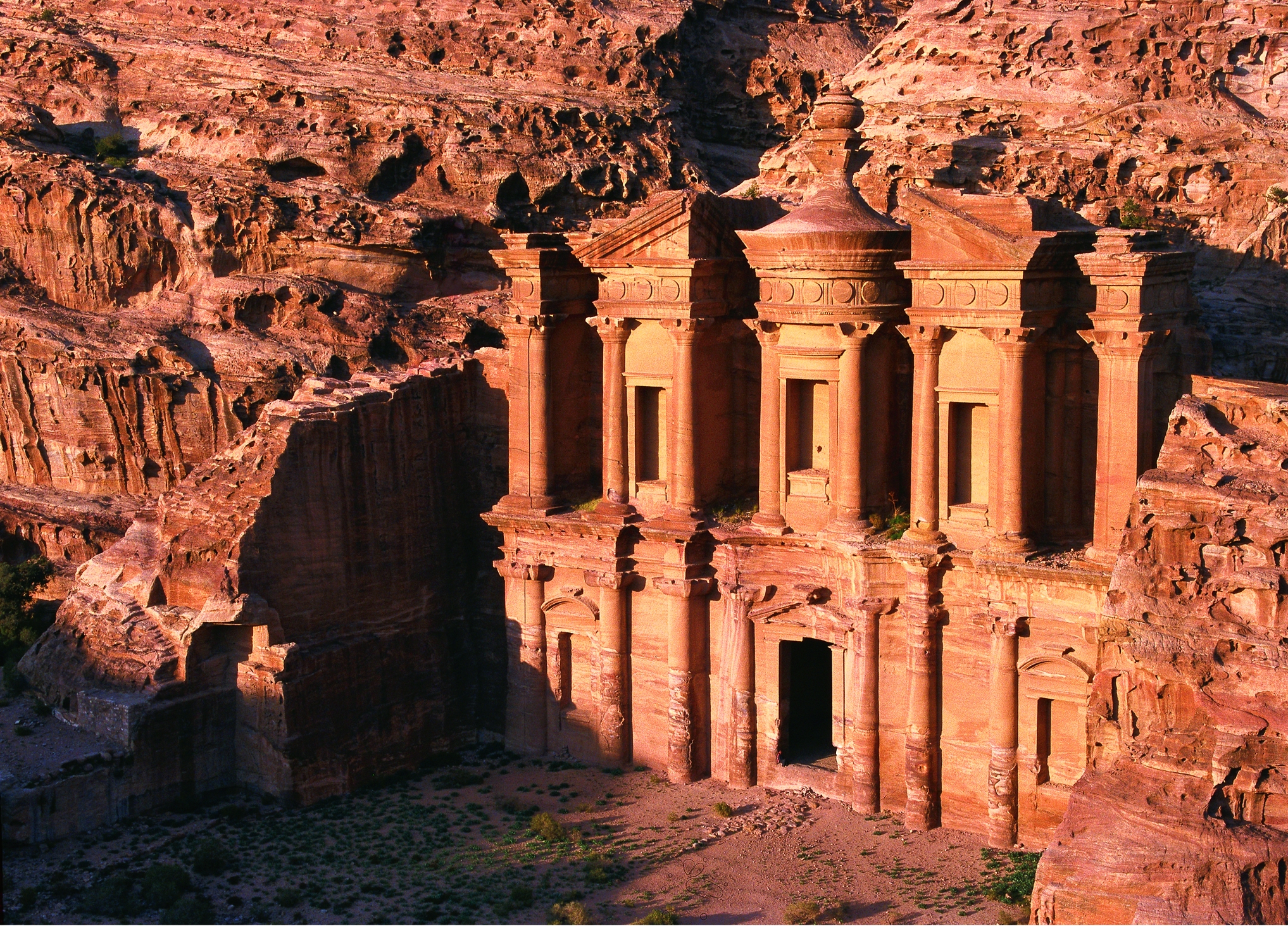 من اقدم الحضارات في الاردن؟
